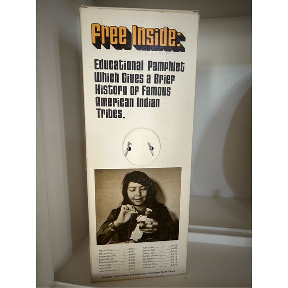 Vintage Native American Doll in Original Box - Picture 6 of 9